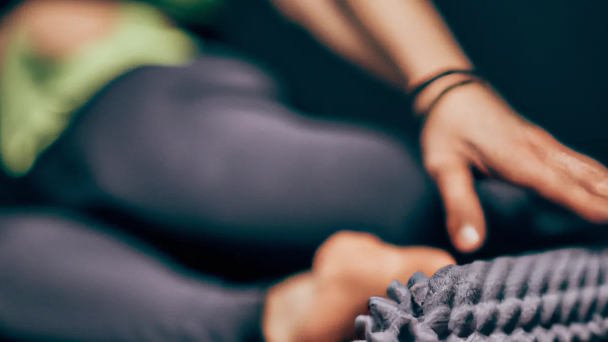 Enhance Muscle Recovery: Foam Rolling Benefits