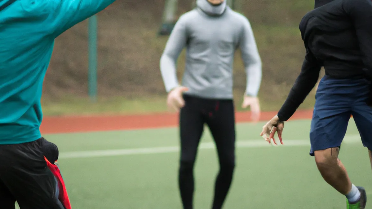 Throw-Ins: 5 Tactical Insights (Midfielders)